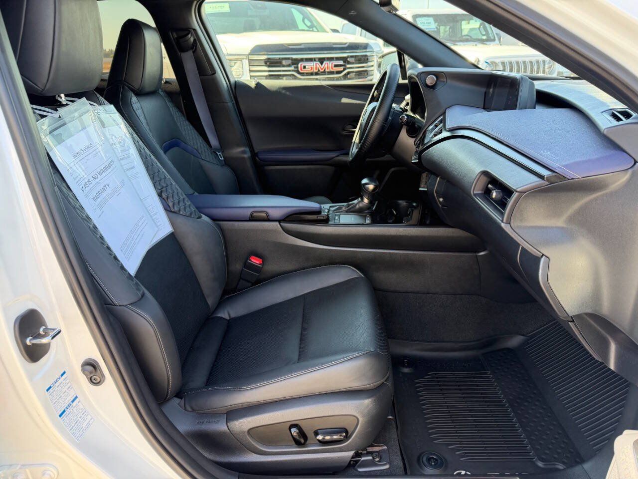 Used 2021 Lexus UX 250h w/ Premium Package AWD/4WD image 18