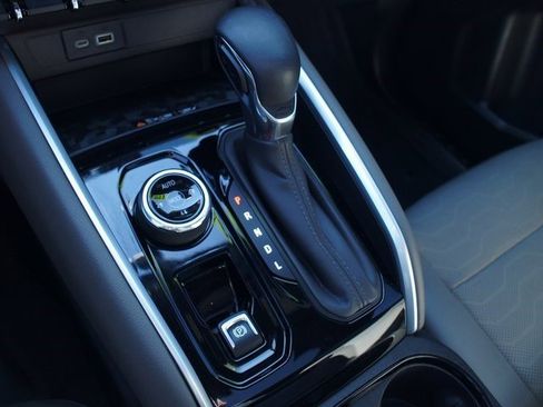 Certified 2023 Chevrolet Colorado ZR2 w/ ZR2 Convenience Package III image 13