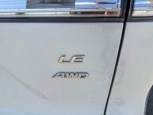 Certified 2023 Toyota Corolla Cross LE w/ Moonroof Package AWD/4WD image 13