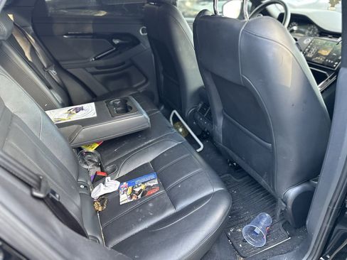 Used 2024 Land Rover Range Rover Evoque Dynamic SE image 6