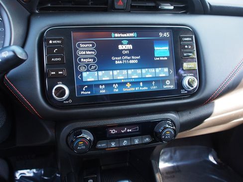 Used 2024 Nissan Kicks SR FWD image 23