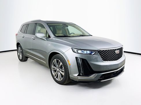 Used 2025 Cadillac XT6 Premium Luxury w/ Platinum Package image 4