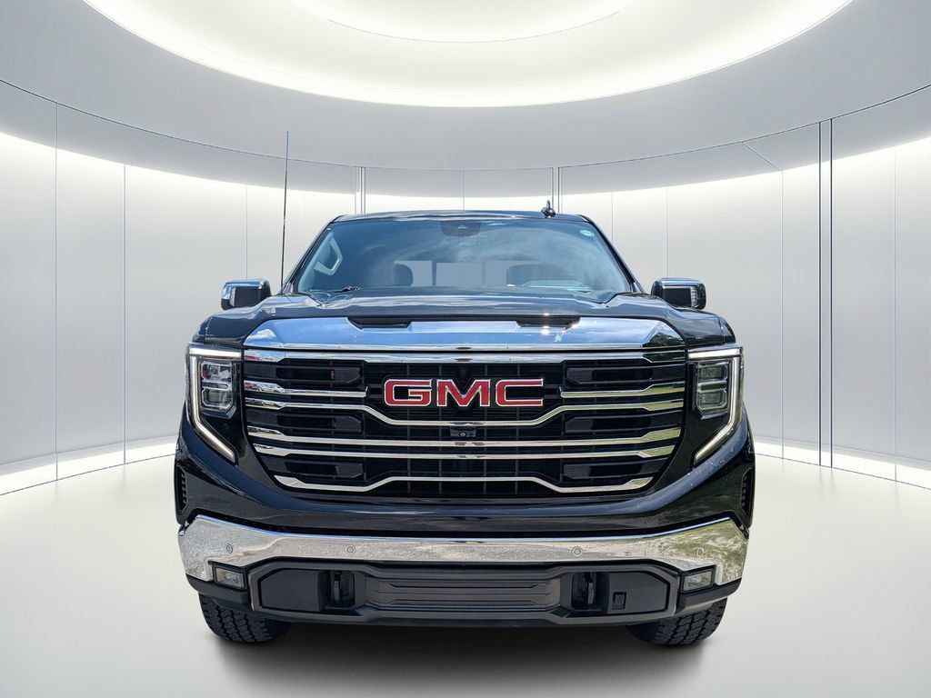 Used 2022 GMC Sierra 1500 SLT w/ SLT Premium Plus Package AWD/4WD image 9