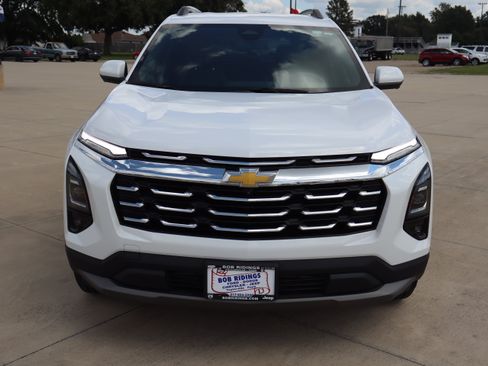 Used 2025 Chevrolet Equinox LT w/ Convenience Package II AWD/4WD image 2