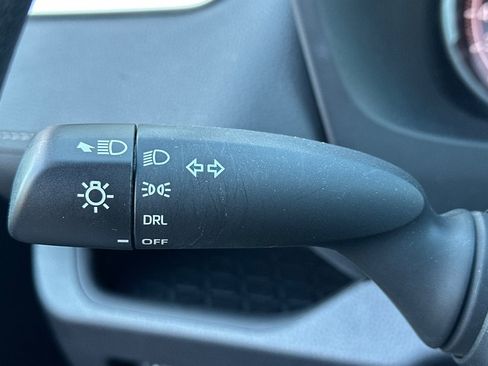 Used 2024 Toyota RAV4 LE image 37