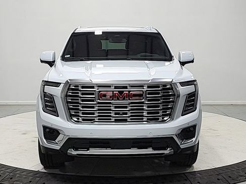 Used 2026 GMC Yukon XL Denali w/ Sun & Power Step Package AWD/4WD image 2