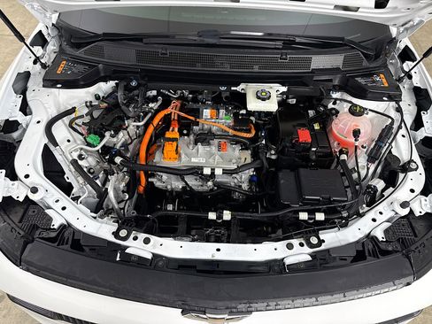 Used 2025 Chevrolet Equinox EV LT image 30