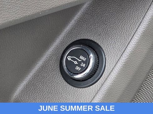 Used 2018 Chevrolet Traverse LT FWD image 37