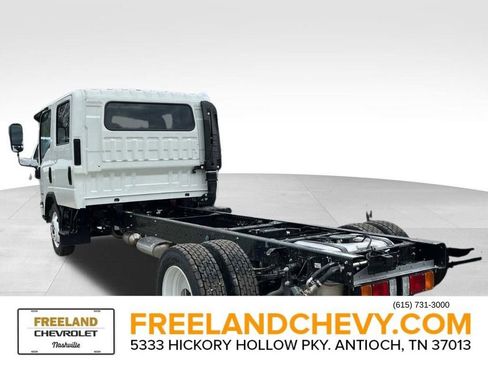 New 2025 Chevrolet Low Cab Forward image 5