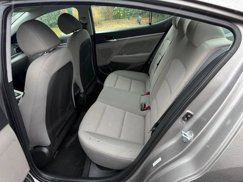 Used 2020 Hyundai Elantra SEL w/ Cargo Package (C1) FWD image 6