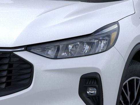 New 2025 Ford Escape SE image 18