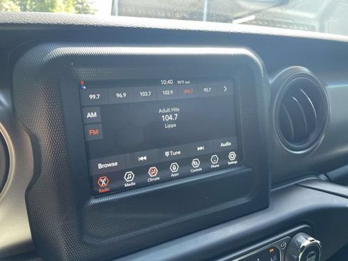 Used 2023 Jeep Wrangler Sport AWD/4WD image 27