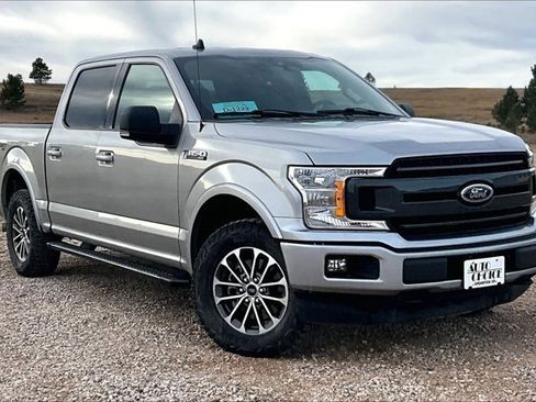 Used 2020 Ford F150 XLT w/ Equipment Group 302A Luxury image 3
