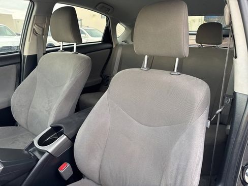 Used 2015 Toyota Prius Two image 16