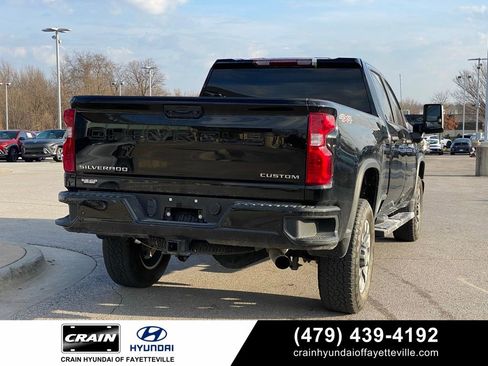 Used 2024 Chevrolet Silverado 2500 Custom w/ Custom Value Package image 8