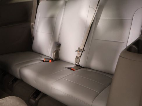 Used 2021 Chevrolet Traverse LT w/ LPO, Cargo Package image 13