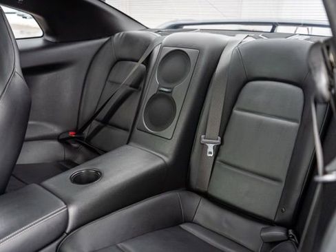 Used 2016 Nissan GT-R Premium image 16