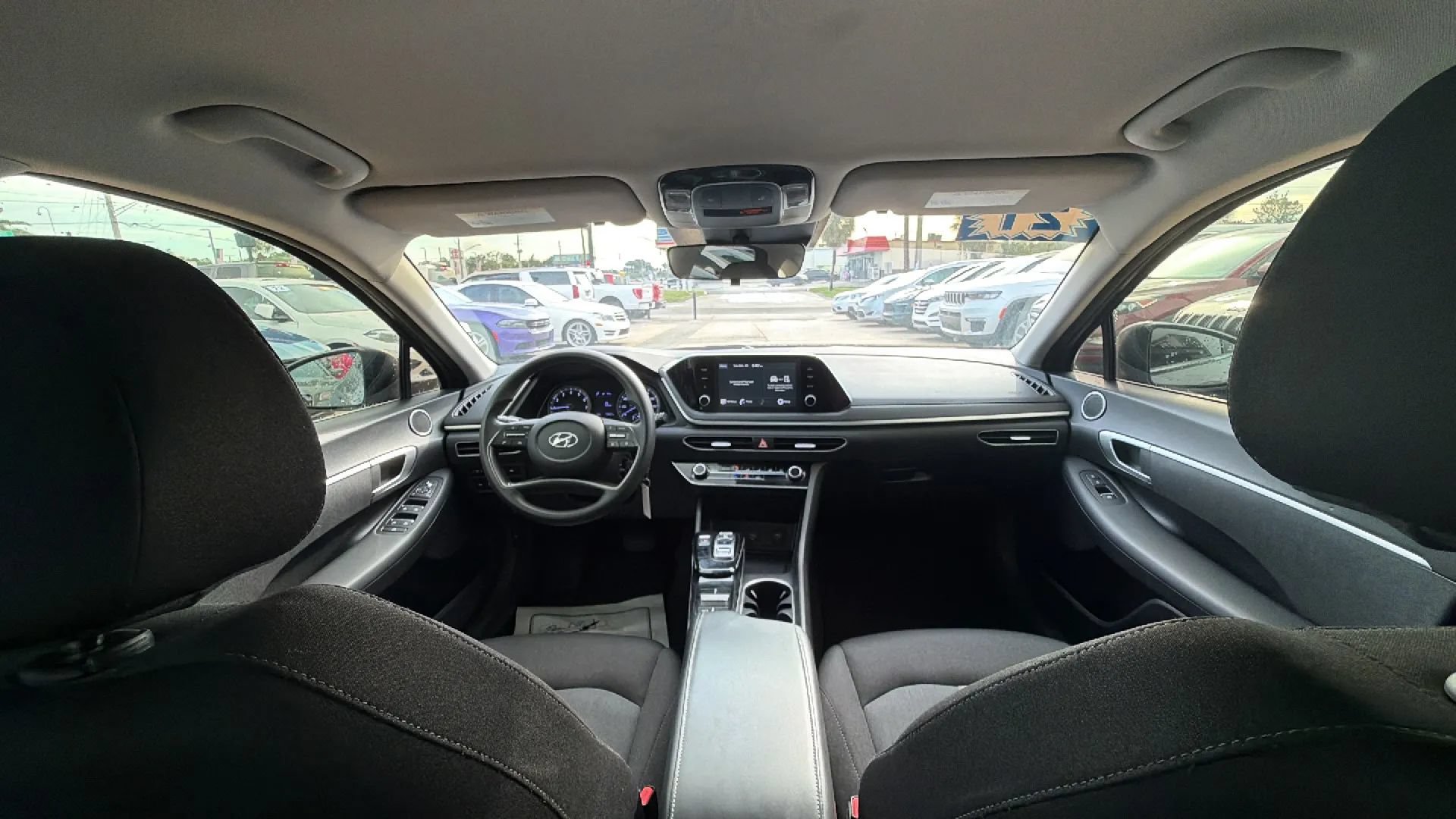 Used 2021 Hyundai Sonata SE w/ Cargo Package FWD image 11