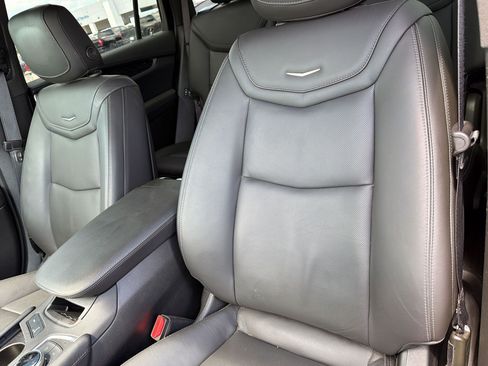 Used 2024 Cadillac XT6 Premium Luxury w/ Technology Package FWD image 26