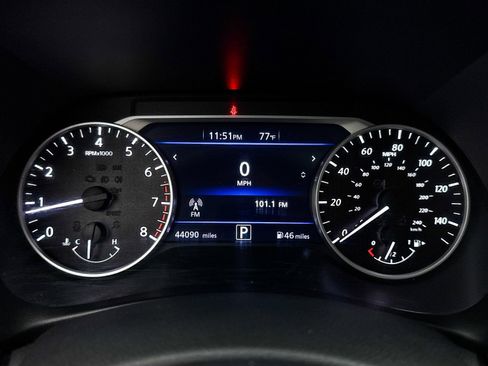 Used 2021 Nissan Sentra SV image 32