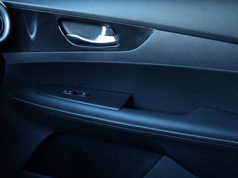 Used 2023 Kia Forte GT-Line image 10