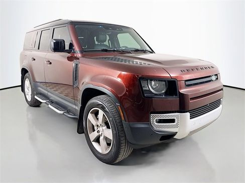 Certified 2023 Land Rover Defender 130 SE image 3