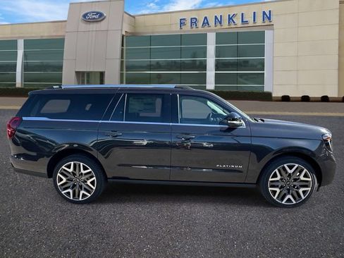 New 2026 Ford Expedition Max Platinum w/ Platinum Ultimate Package AWD/4WD image 8