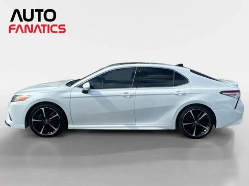Used 2020 Toyota Camry XSE FWD image 2