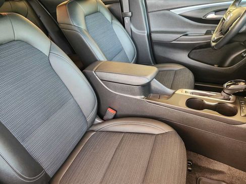 Used 2024 Buick Envista Preferred w/ Convenience I Package FWD image 15