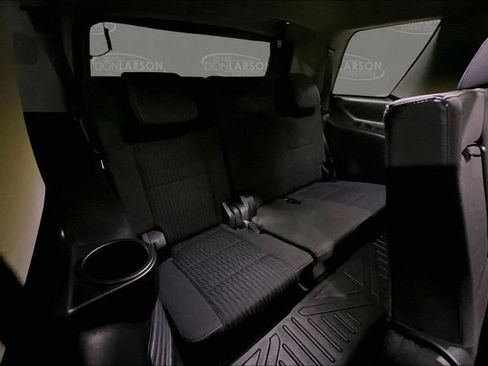 Used 2017 GMC Yukon SLE w/ SLE Value Package image 33