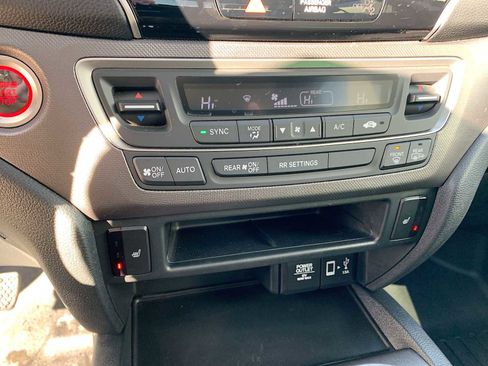 Used 2023 Honda Ridgeline RTL image 17