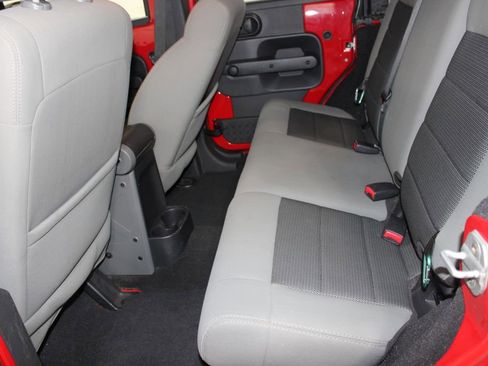 Used 2010 Jeep Wrangler Unlimited Sport image 21