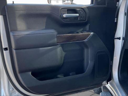 Used 2019 GMC Sierra 1500 SLT AWD/4WD image 21