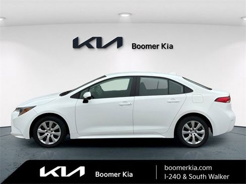 Used 2024 Toyota Corolla LE image 8