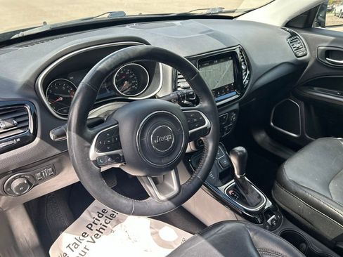 Used 2018 Jeep Compass Limited w/ Navigation Group AWD/4WD image 21