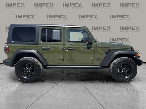 Used 2022 Jeep Wrangler Unlimited Sport AWD/4WD image 6