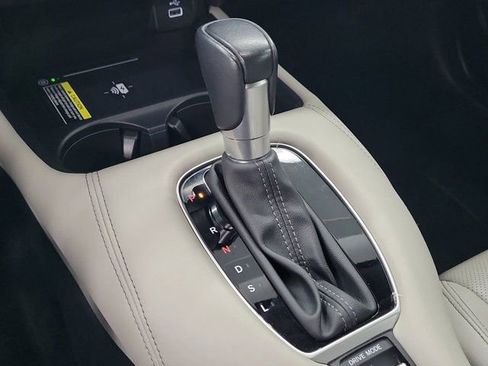 Certified 2024 Honda HR-V EX-L image 31