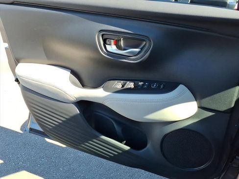 New 2026 Honda HR-V LX image 11