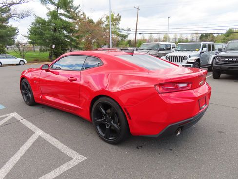 Used 2018 Chevrolet Camaro LT image 7