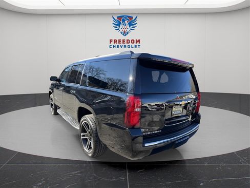 Used 2020 Chevrolet Suburban Premier image 4