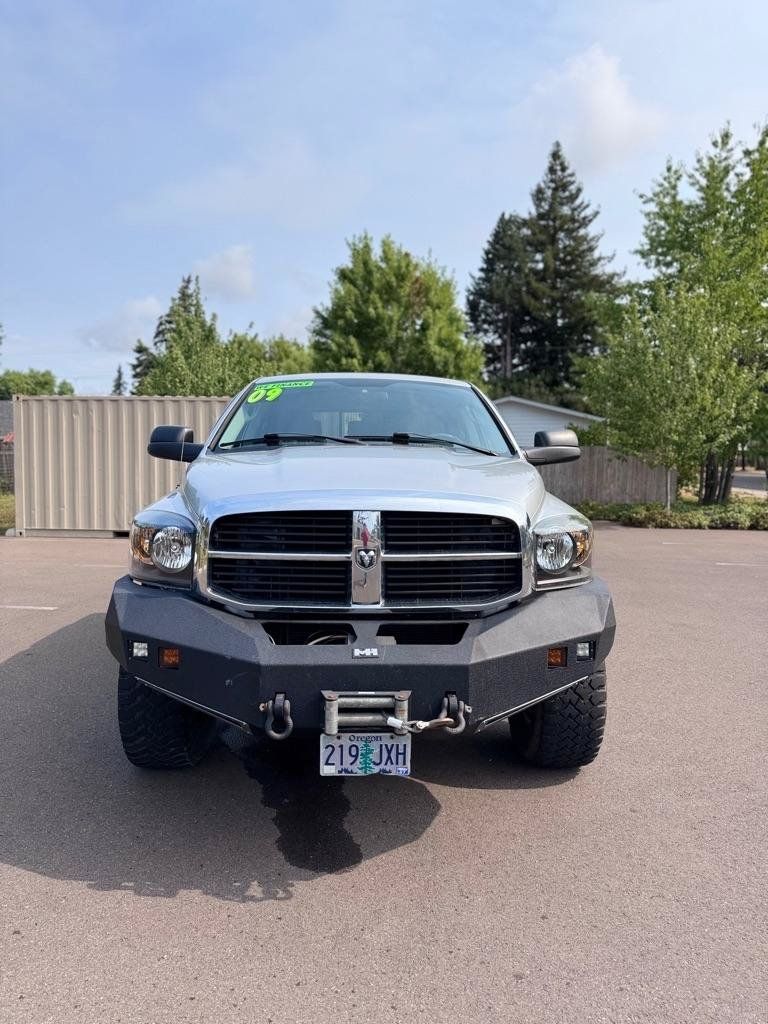 Used 2009 Dodge Ram 2500 Truck SLT AWD/4WD image 2