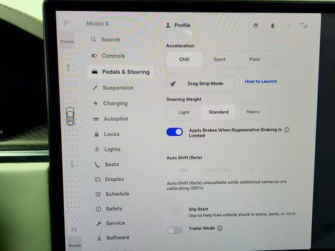 Used 2022 Tesla Model X Plaid image 18