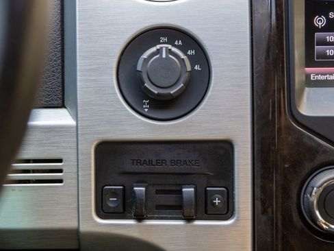 Used 2014 Ford F150 Platinum image 35