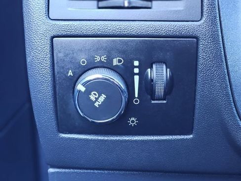 Used 2013 Dodge Challenger R/T image 20