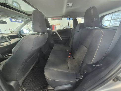 Used 2017 Toyota RAV4 XLE AWD/4WD image 13