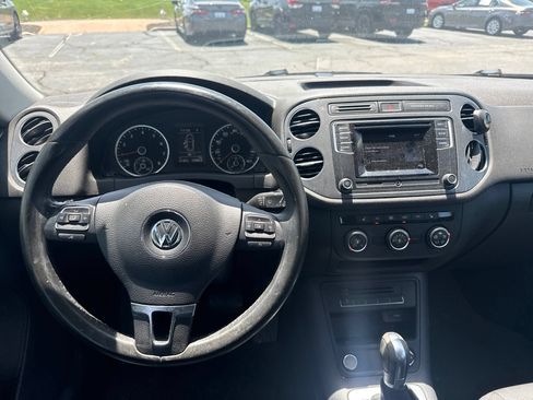 Used 2016 Volkswagen Tiguan S AWD/4WD image 14
