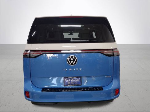 New 2025 Volkswagen ID. Buzz 1st Edition image 12
