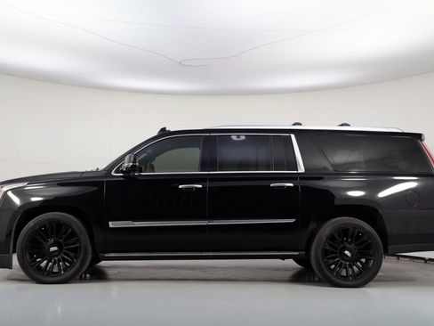 Used 2017 Cadillac Escalade ESV Platinum image 8
