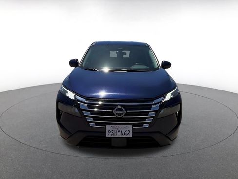 Used 2025 Nissan Rogue SV FWD image 4