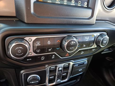 Used 2020 Jeep Wrangler Unlimited Sport AWD/4WD image 16